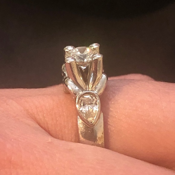 Verragio Platinum EGL cert Diamond Engagement Ring - Picture 12 of 16